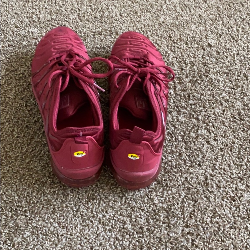 Nike - Picture 3 of 4